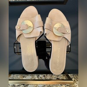 Stuart Weitzman napa goatskin leather slide. Size 9